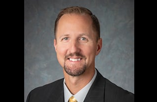 Headshot of Commerce Trust's Steve Zimmer
